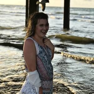 Meet your Posher, Kylee